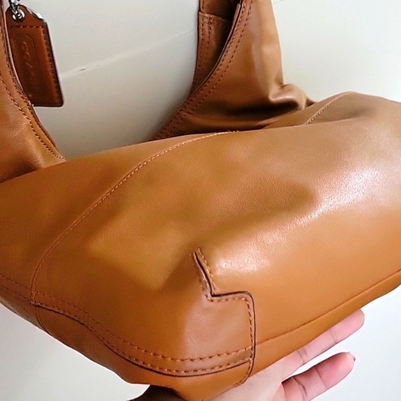 CoachF17116LeatherTribecaConvertibleDuffleShoulderBag - Picture 9 of 16